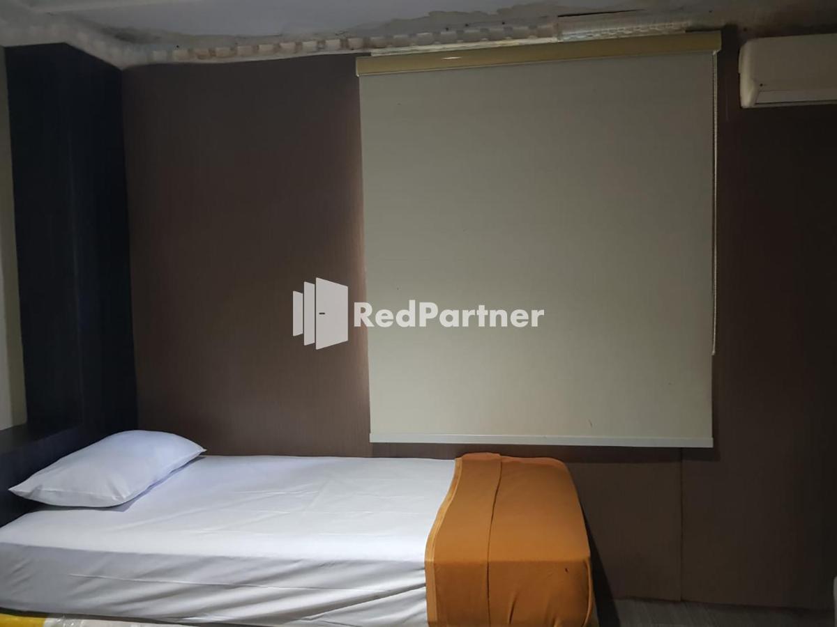 Hotel Ayu Lestari Ternate Redpartner Екстериор снимка