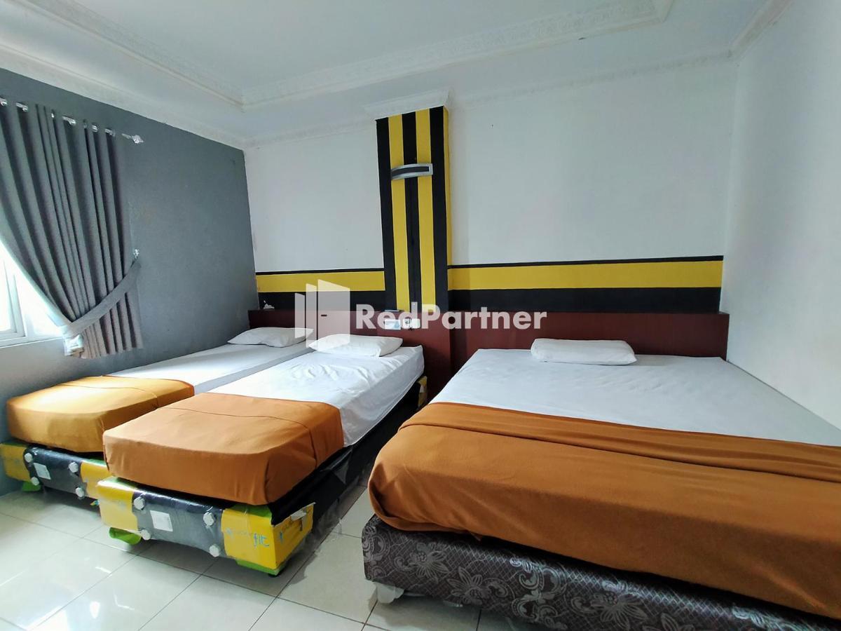 Hotel Ayu Lestari Ternate Redpartner Екстериор снимка